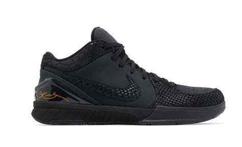 kobe 4 gift of mamba on court